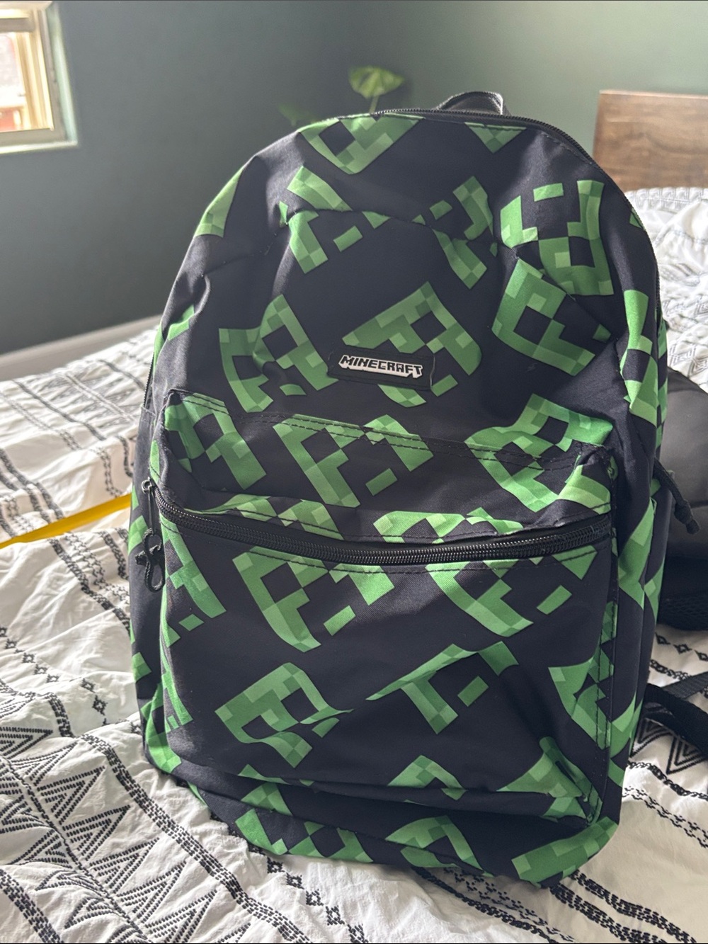 Minecraft Kids Black & Green Pattern Backpack